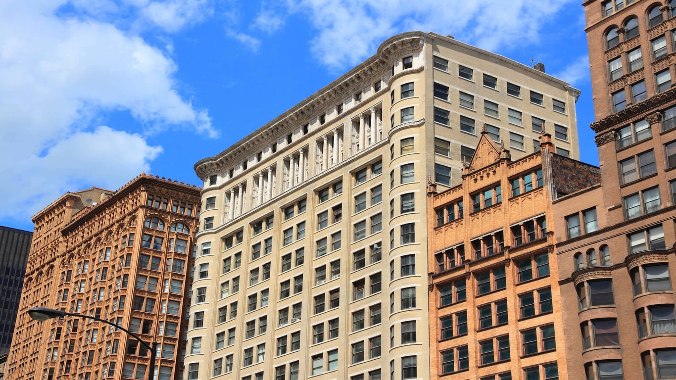 One North Dearborn Capital Improvements Earn TOBY|CommercialSearch