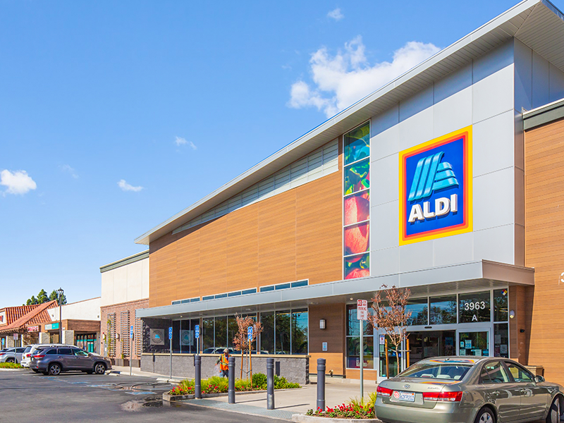 Grocery- and pharmacy-anchored retail center in California