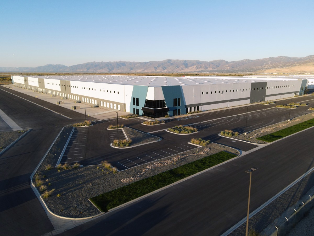 Pacific Summit Logistics Center. Image courtesy of Cushman & Wakefield