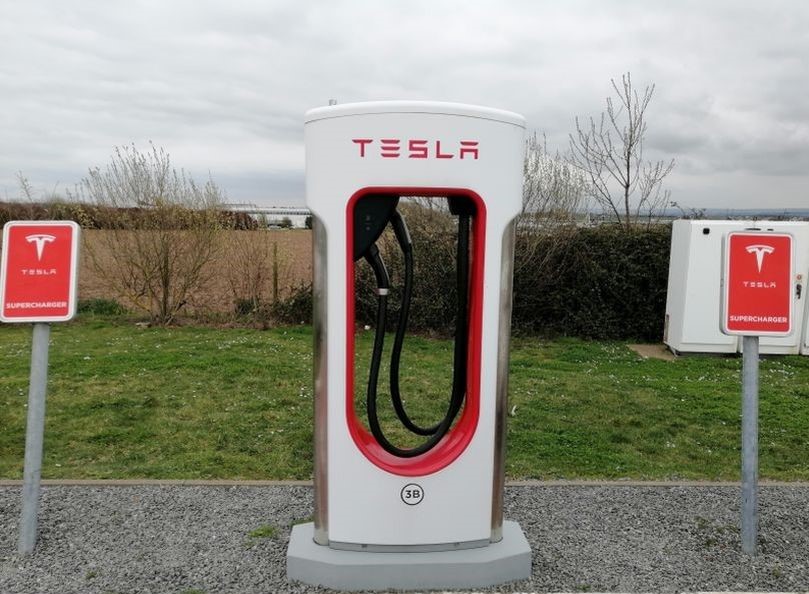 Tesla supercharger