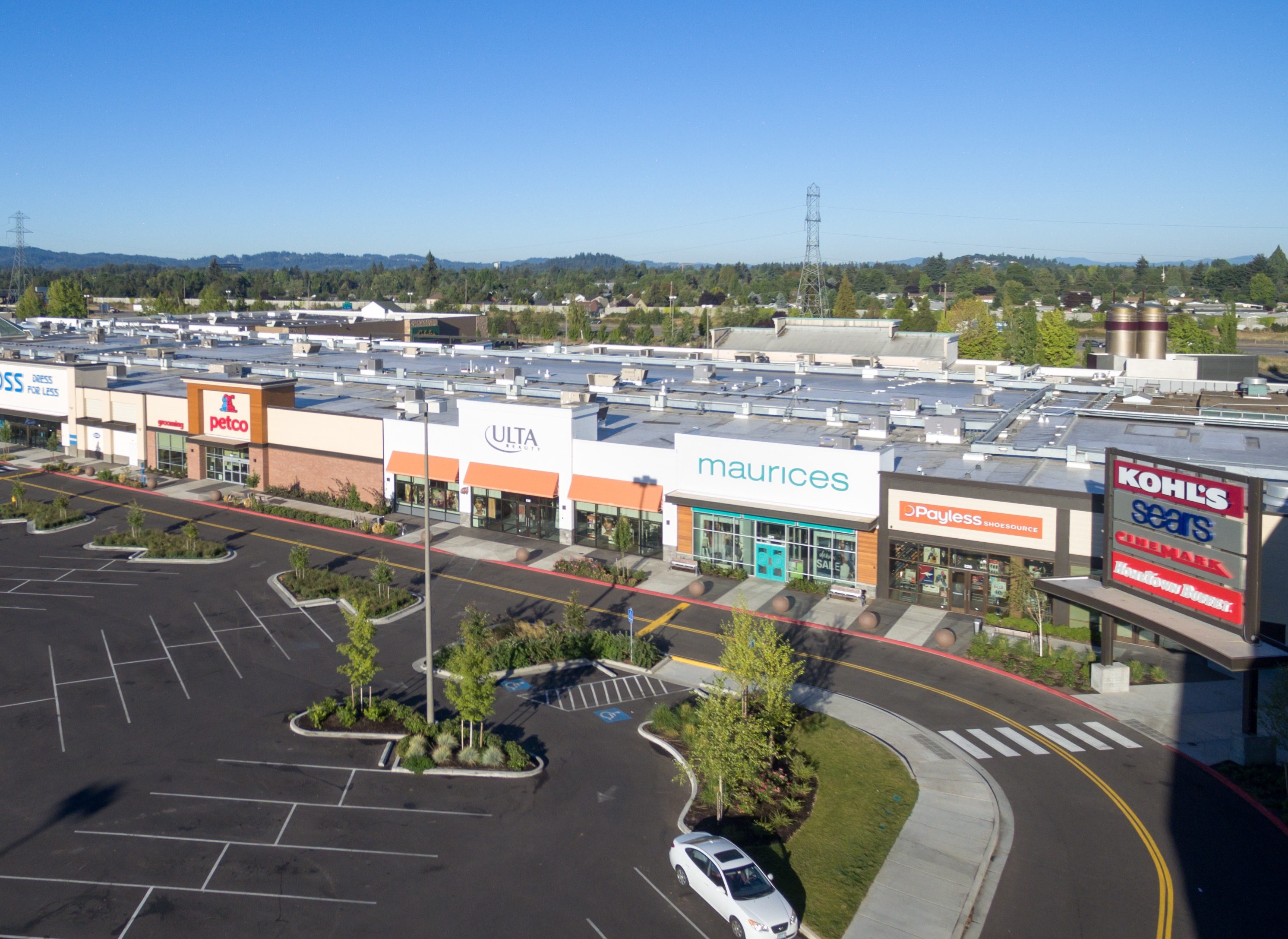 Oregon Shopping Center Changes Hands in $107M Deal - Commercial