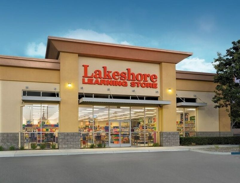 https://www.commercialsearch.com/news/wp-content/uploads/sites/46/2023/10/Lakeshore_Learning_Storefront-Milwaukee-featured.jpg