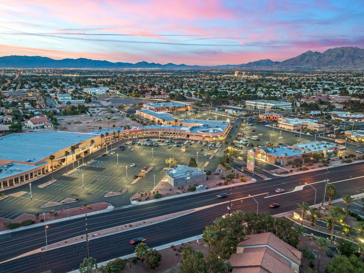 Aspen Real Estate Buys Las Vegas Shopping Center out of Foreclosure