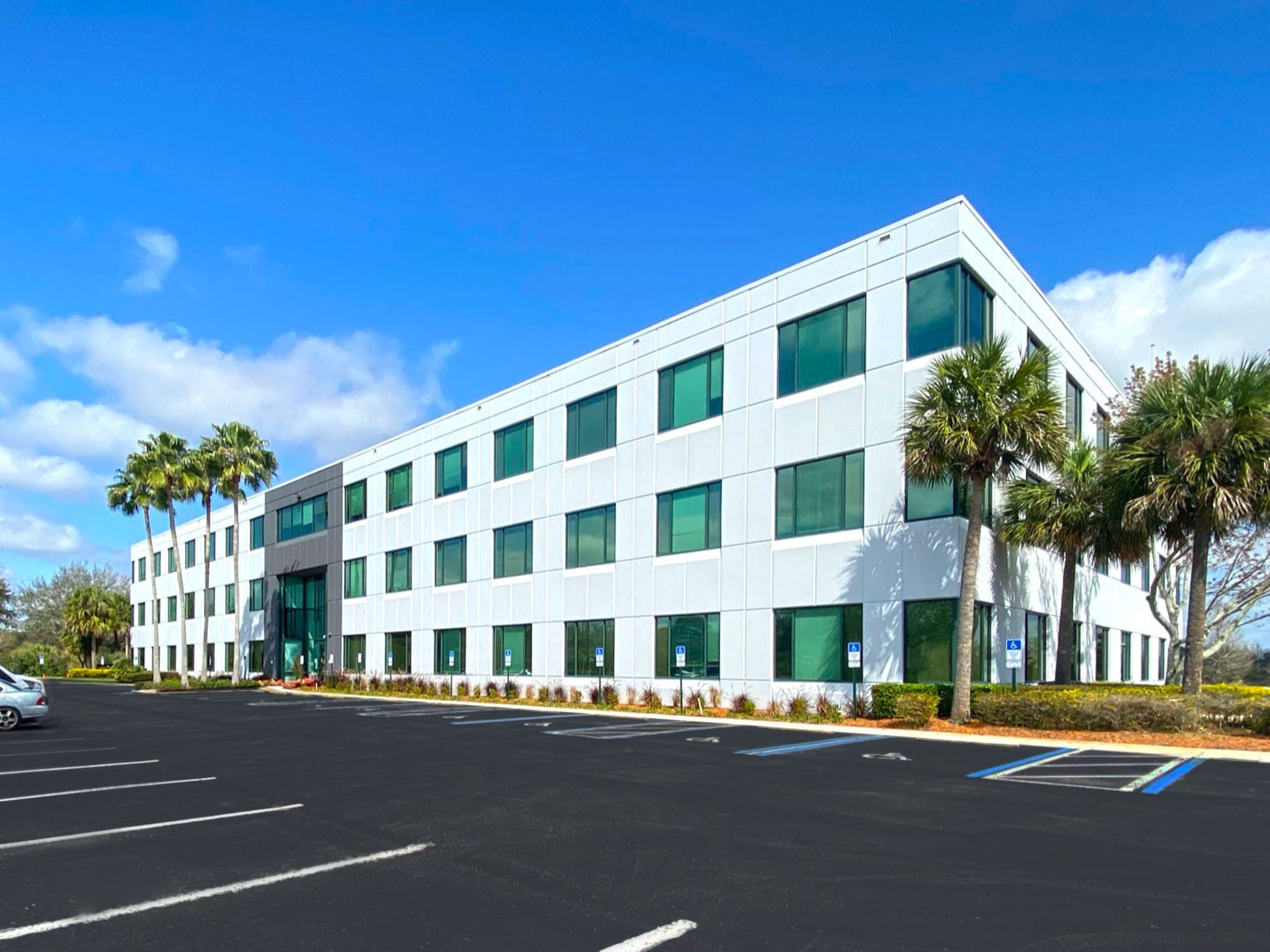 Dilweg Inks Lease at Tampa Office Campus