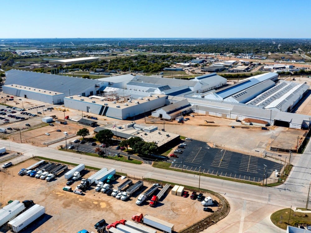 Exterior shot of Sylvania Industrial Park in Fort Worth, Texas.