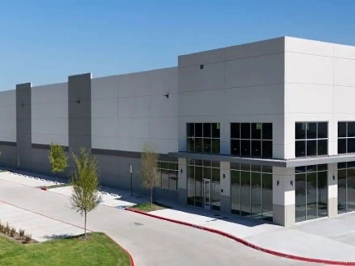 CBRE IM Buys Dallas-Fort Worth Logistics Trio - Commercial Property ...