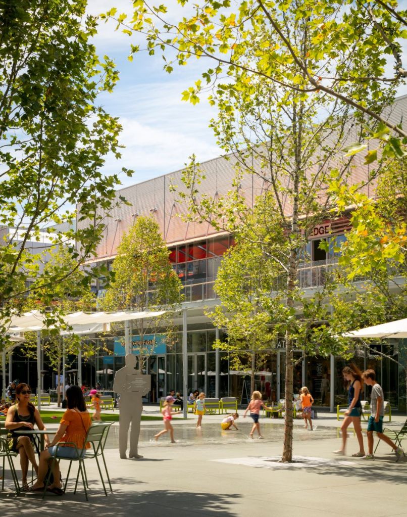 Exterior green space at City Center Bishop Ranch in San Ramon, Calif. 