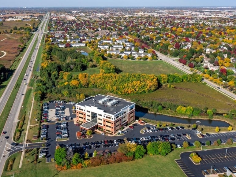 Exterior shot of iMed Naperville Medical Office in Naperville, Ill.