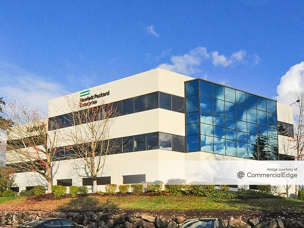 Overlake 520 is a two-building office campus totaling 145,578 square feet of space in Bellevue, Wash.