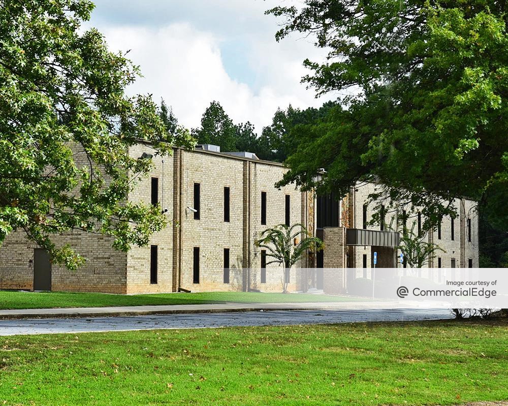 Exterior photo of warehouse at 575 Wharton Drive SW in Atlanta