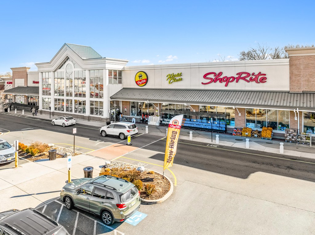 Institutional Property Advisors, a division of Marcus & Millichap, brokered the $116.5 million sale of Hamilton Marketplace, a 485,000-square-foot regional power center anchored by a ShopRite supermarket near Princeton, N.J., to Paramount Realty on behalf of SITE Centers. 