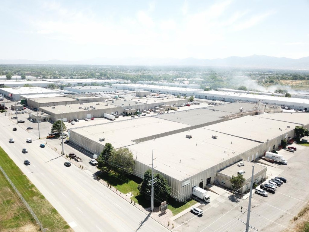 Stos Partners entered the growing Salt Lake City industrial market with the acquisition of a three-building, 279,233-square-foot industrial complex for $34.99 million.