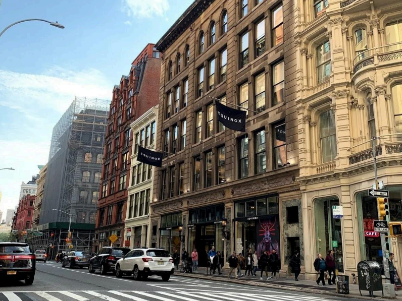 Exterior shot of the property at 895 Broadway where The Malin's 32,700-square-foot coworking venue will open in Spring 2025.