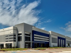 Exterior shot of Building 1 at Southport Logistics Park in Wilmer, Texas.