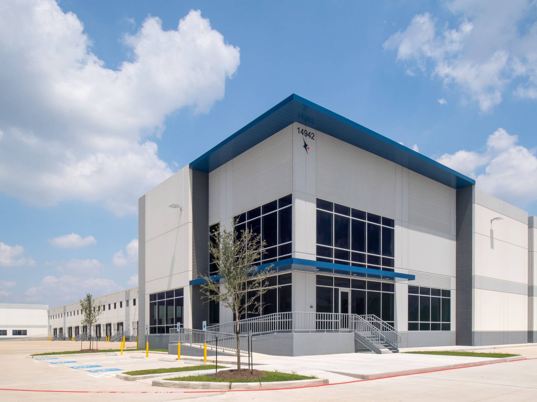 Exterior shot of Constellation Real Estate Partners and Crow Holdings Capital 's Constellation Post Oak, an industrial campus in Houston