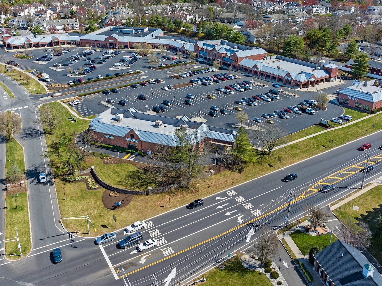 Aerial shot of The Hills Village Center, a 110,453-square-foot retail center in Bedminster, N.J.