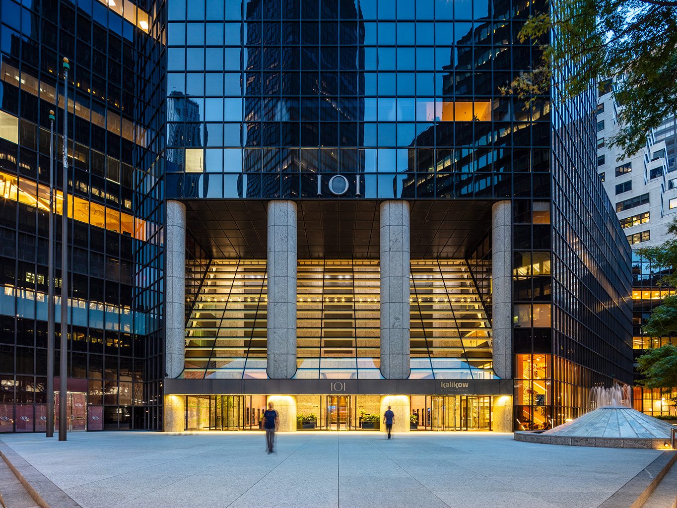 Exterior shot of the entrance at 101 Park Ave., a 1.3 million-square-foot office tower in Midtown Manhattan.