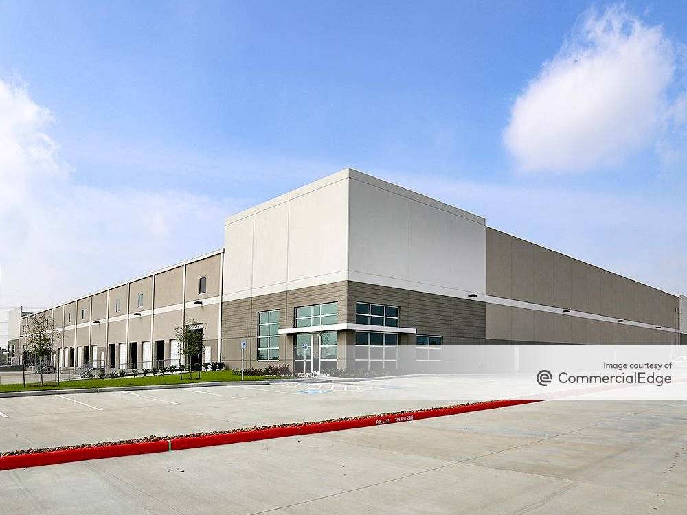 Exterior shot of one of the three buildings comprising the Beltway Crossing Northwest industrial park in Houston