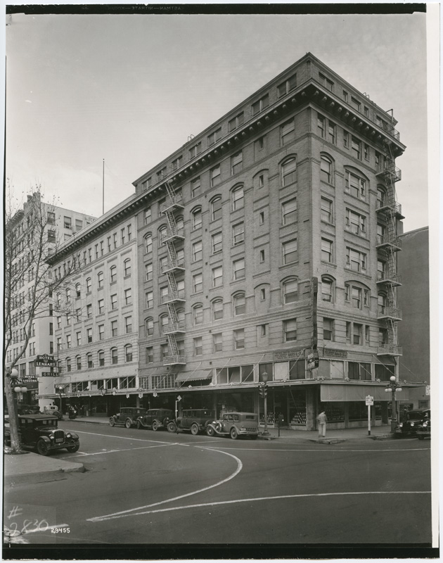 Black-and-white photo of the former St. Clare Hotel in Sacramento