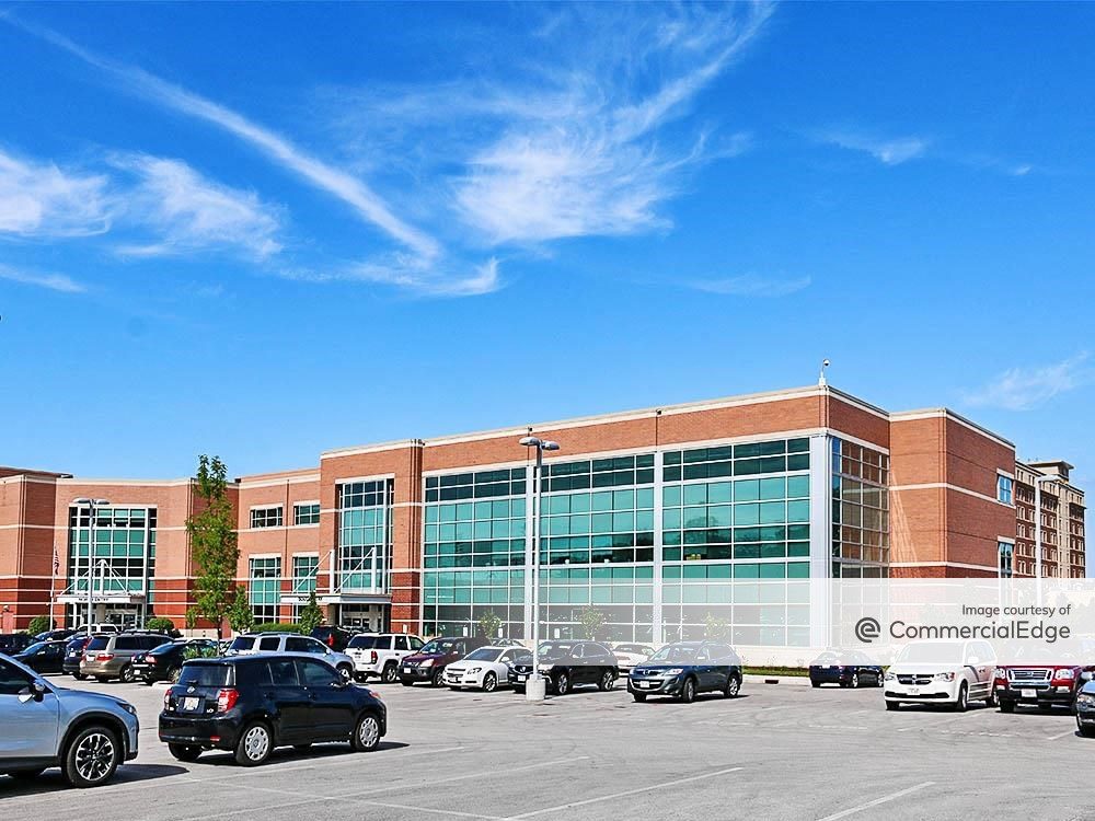 Exterior shot of Tosa Health Center, a medical office building in Wauwatosa, Wis.