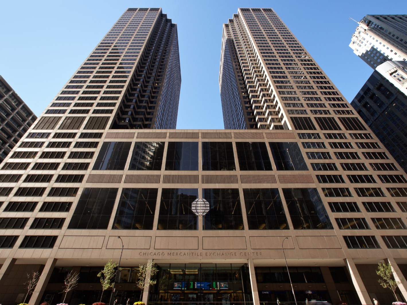 Exterior shot of CME Center in Chicago