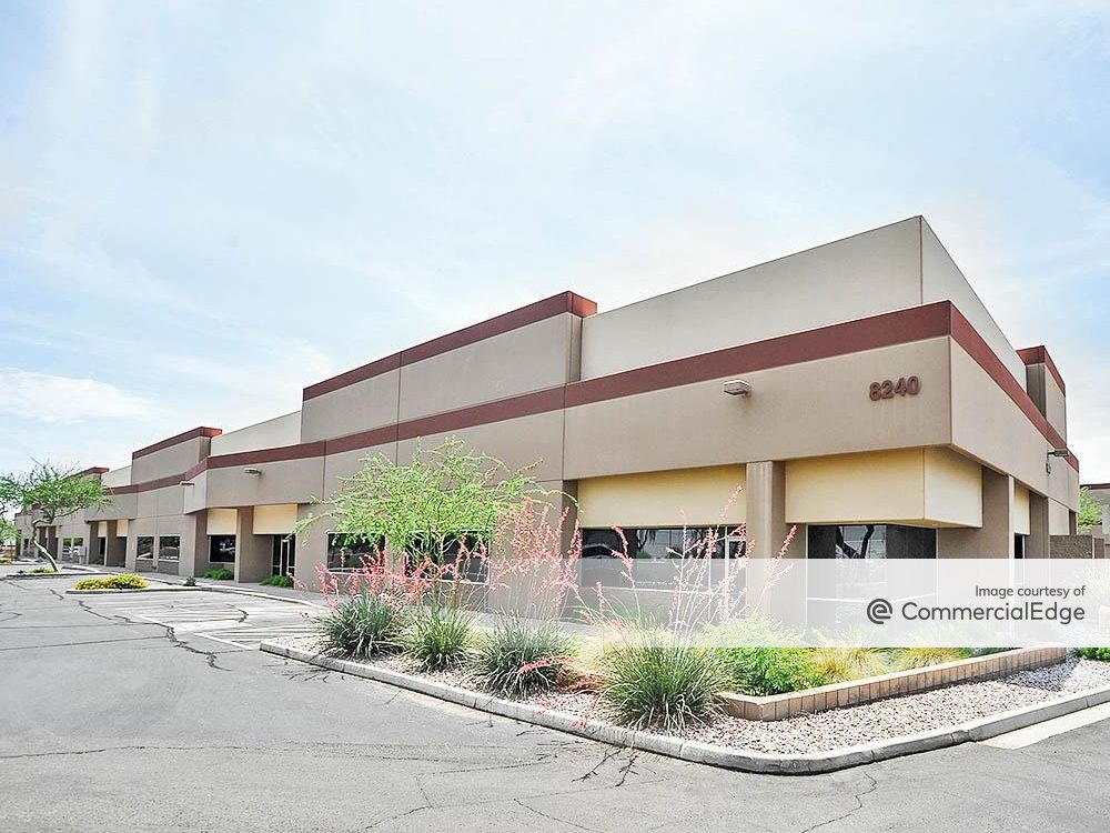 Exterior view of one of the industrial buildings at Kyrene CommercePlex